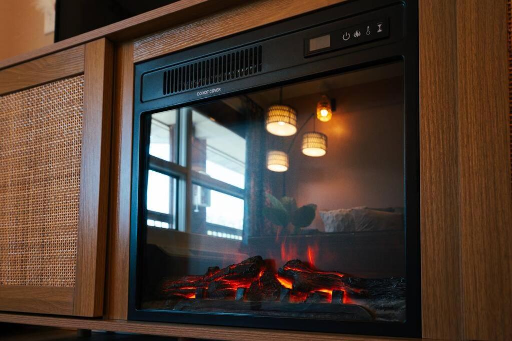 Pet Friendly Boho Condo With Pool--Fitness Center--Next To The Branson Landing--Close To Convention Center And Kanakuk Ngoại thất bức ảnh